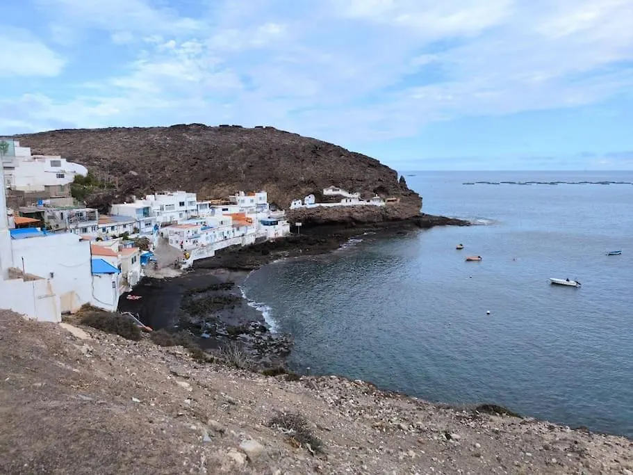Holiday home Tufia Cave Beach Home Preciosa Casa Cueva En Frente Del Oceano Telde