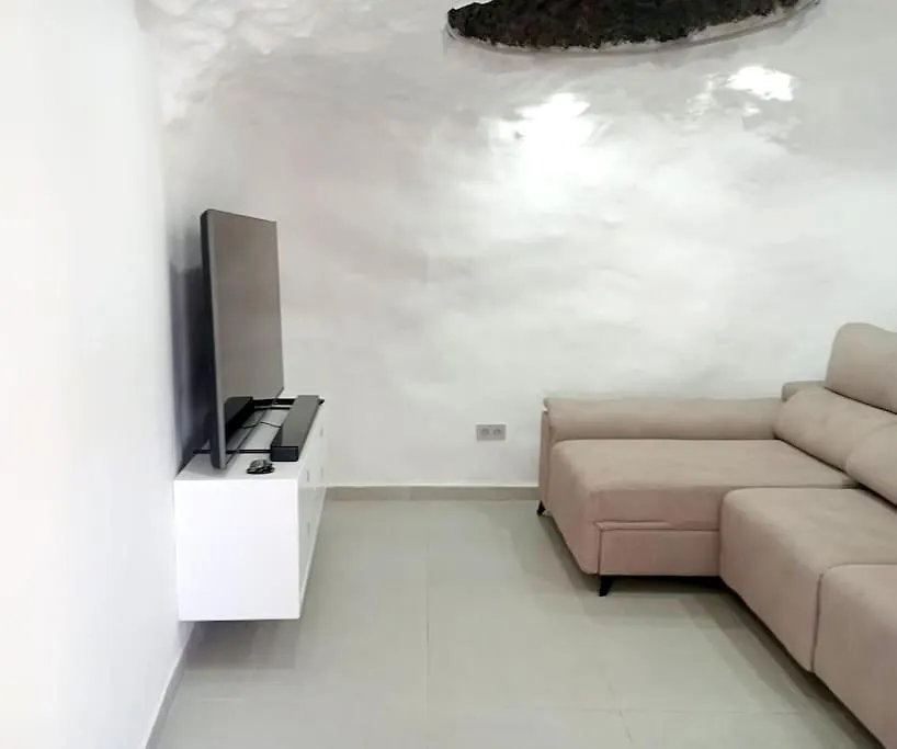 Tufia Cave Beach Home Preciosa Casa Cueva En Frente Del Oceano Telde Holiday home